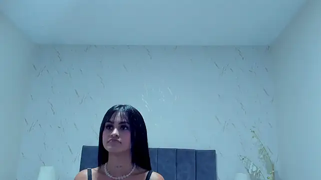 Emilly_Beaumont - PLAY PUSSY