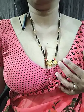 bhuvana_555's Live XXX Chat