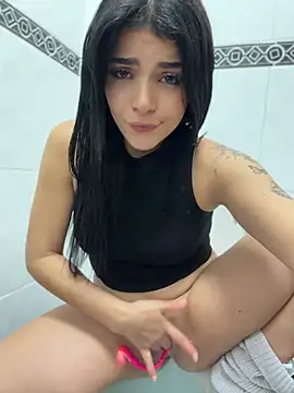 ArieliciousXXX - SQUIRT IN PUBLIC PRINCESS ARIEL😍💦💦💦