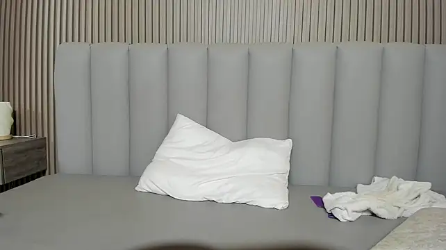 Lulu_fuller - Dildo penetration on doggie 🐕🐕