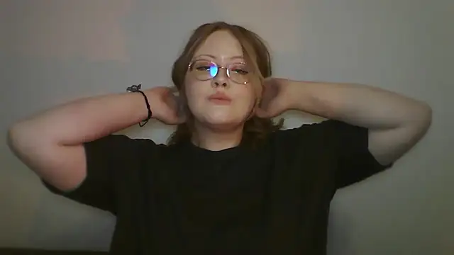 Elayne__Sweet - tease the boobs