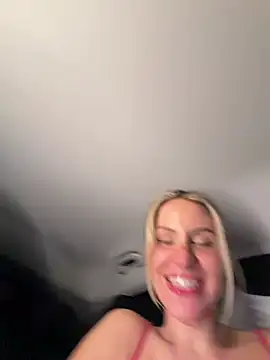 Jasminesummer - Twerk outside both girls
