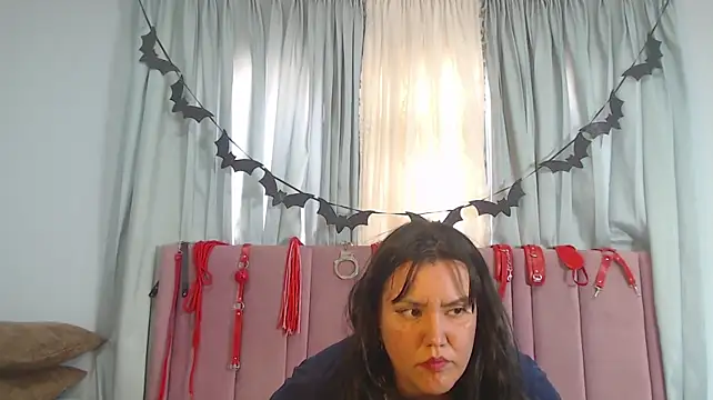 Sallydickinson - Rub my clit slow💦