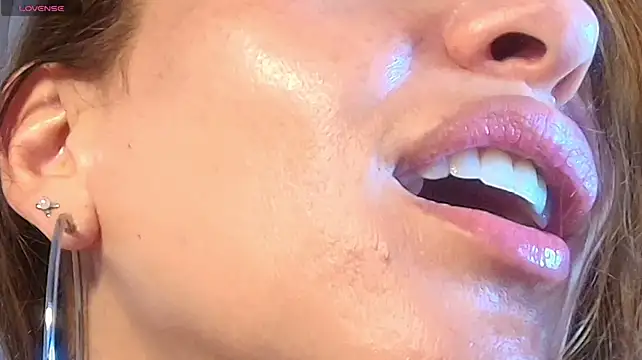 Capriijonesxxx - Make my clit grow with your tongue