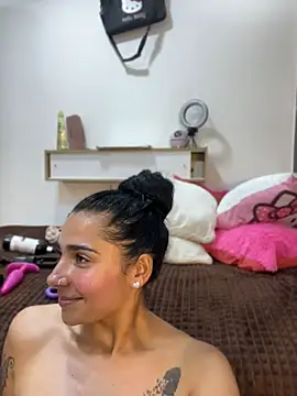 Meganmilk1 - fuckme hard
