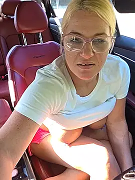 LadyB07 - Oil tits and tease nipples