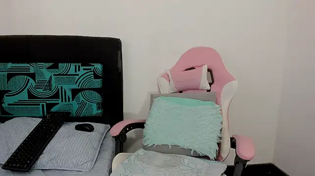 Layla_Sia - intense orgasm