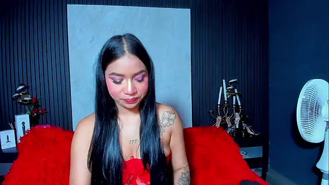 MiaWolton
