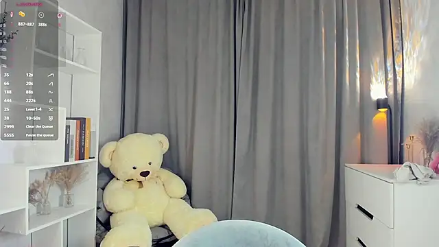 BelleDream - add water on my ass + hard slap x10
