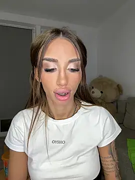 BlueEyes_BB - Oil boobs and ass , make it shiny !!!