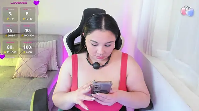 Ambar-wells - Oil on tits + tease show 🔥💋