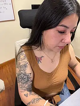 MeganCollins - oil on my buttocks 😋🙈