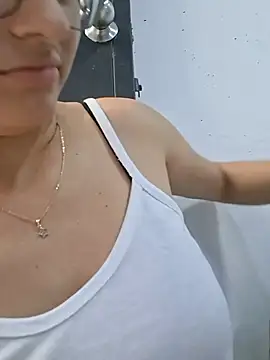 Ary-18 - Doggy + finger in ass