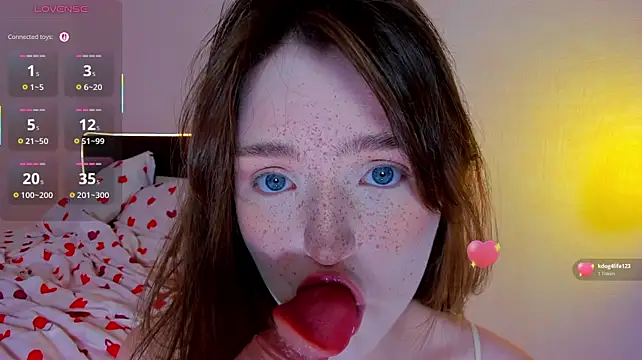 Lexxxxxxi - play tits