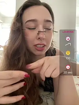 Tsuki_chan_on - Ficar peladinha 🩷