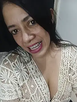 Andrea_Joy69 - 🐱 Brief flash pussy (no spread)esk