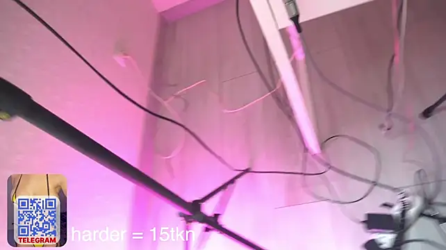 Cream_fucks - LAST TIPPER WIN CHIPS WITH SPERM VIDEO