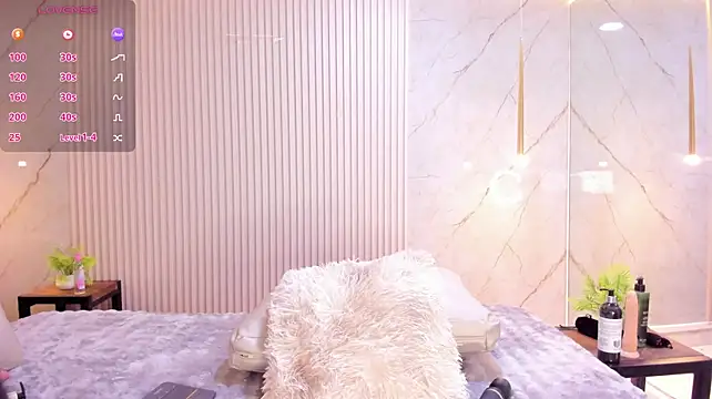 Kimberly_montiel - One finger in my ass