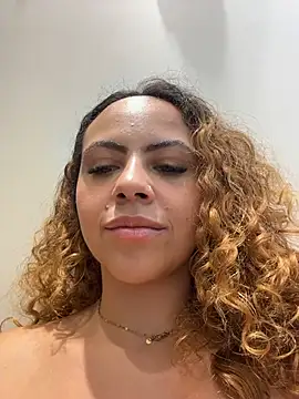Chloe_Leaozinho - Controle Domi no provador