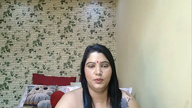 XIndianintimacy - looking 4 a sweet guy to turn him nawty