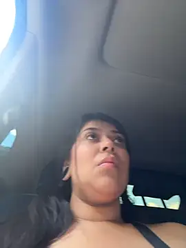Emilyjohanson - Cumming with your tits out
