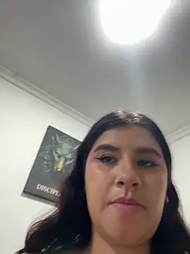 SaraBraun_ - GET NAKED AND FINGER PUSSY IN THE OFFICE