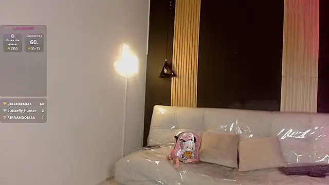 Maddy1126 - I show you my tits shyly🍒