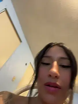 Petitetease - Strip My Shirt 💋