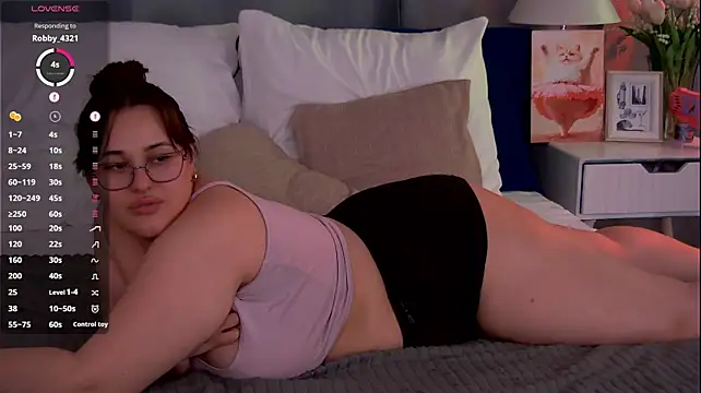 Queen_Monica_ - make me happy