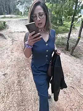 VALELUXX - Finger un pussy 😈😈