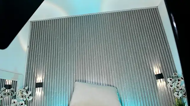 MaddyGray_ - SHOW ICE IN TITS