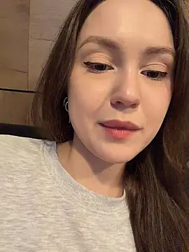 Peachy_Dream - move shorts aside and massage pussy