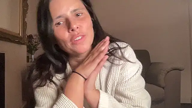 JadeLucy - OIL ASS