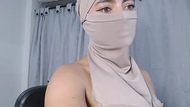 Jade_nassar - anal dildo