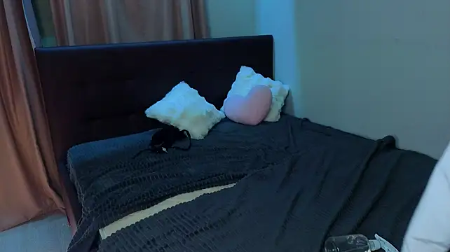 FayeLivingston - wet my shirt for every 25tks