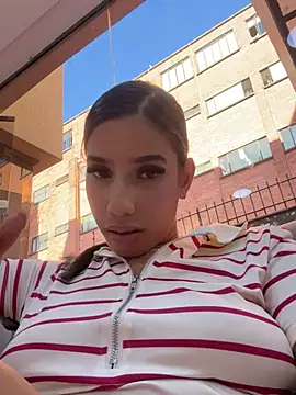Praga_Pink - SHOW BOOBS IN UBER
