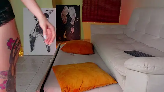 Emma__Blanco - Doggy & legs tease with oil
