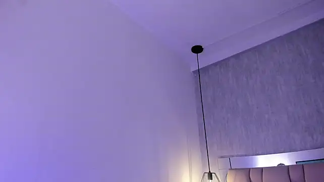 Roxie-Summers11 - shake ass