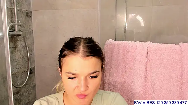 HoneyBunnyy_ - Squirt in the showeeer😈 🤩