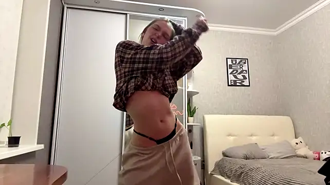 LatishaKrauel - Unbox my ass