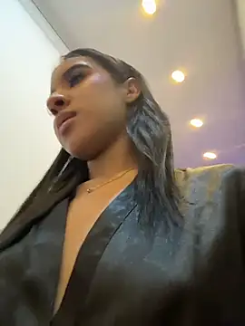 Naomi_Silk - SUCK BOOBS