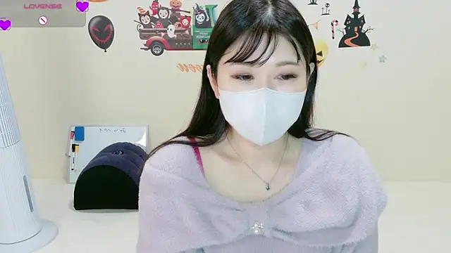 Mila_Velvet_LIVE - ドミで秋の味覚を味わいます😌ミラの🌰狩り