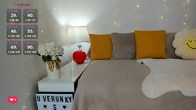 KVerunce - ❤️‍🔥 tanga dolů , playy pussy.