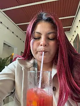 Lia-Moon77 - Show pussy plus clamps