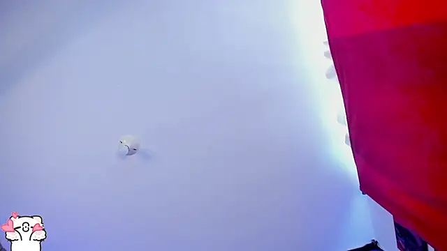 Emiilycollins - RIDE TORSO AND SHOW SQURT (LEGS OPEN)