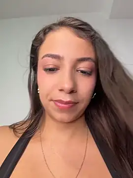 Hall_16 - Dildo in pussy + Squirting