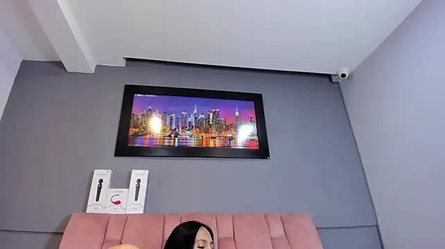 CharlotteCottin - Spank hard your ass in four
