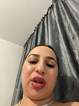 XLexi - Finger pussy