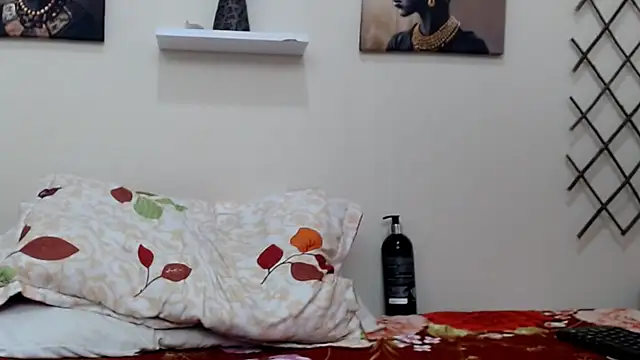 Girlerotica18 - a finger in my pussy