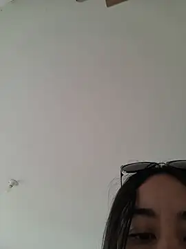 Yuli_x97 - FLASH TITS 😏